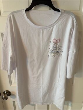 NEW Women’s Disney Cinderella Castle Graphic Tee princess bow back Size 2XL